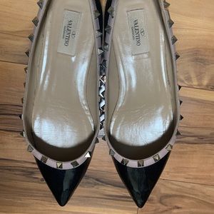 Valentino Garavani Rockstud Leather Balerina Flats